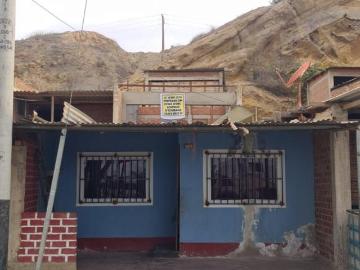 ¡ OCASIÓN ! VENTA DE CASA A PRECIO DE TERRENO PRECIO NEGOCIABLE ZONA COMERCIAL