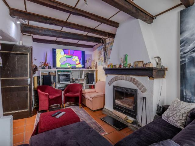 OCCASIONE CASA TIPICA DI 7.5 LOCALI RINNOVATA A BRENO