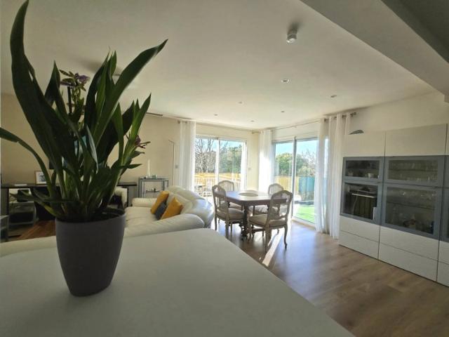 Occitanie Gard Maison contemporaine 93 m2 4 pièces