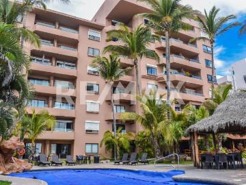 OCEAN VIEW CONDO IN MALECON