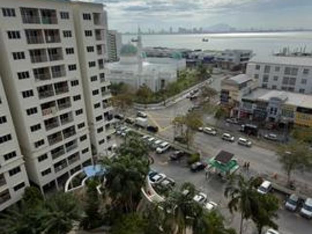 Ocean View Condo 3BEDROOMS SEAVIEW Fully Renovated 1FIXED CARPARK