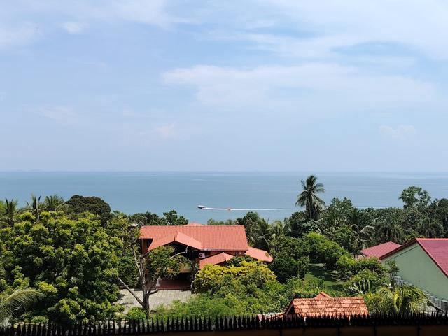 Ocean View Resort Port Dickson For sale 3 Room Corner unit Freehold