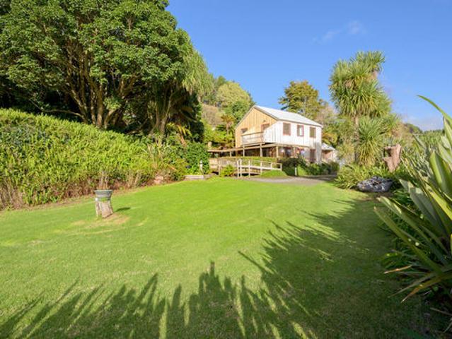 Ocean views, country charm and space