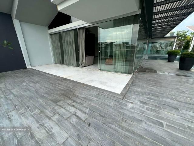 Ocean Way D4, Detached