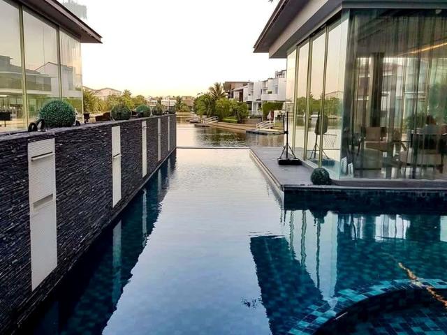 Ocean Drive D4, Detached