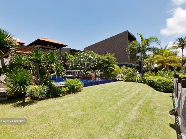 Ocean Drive D4, Detached