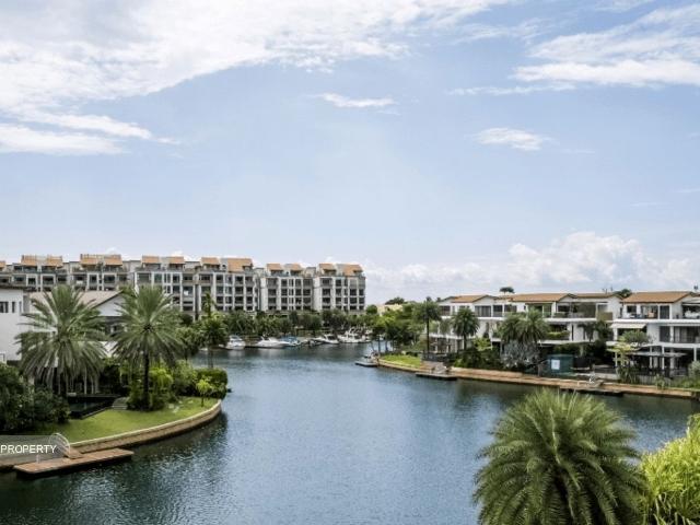 Ocean Drive D4, Detached