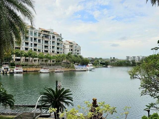 Ocean Drive D4, Detached