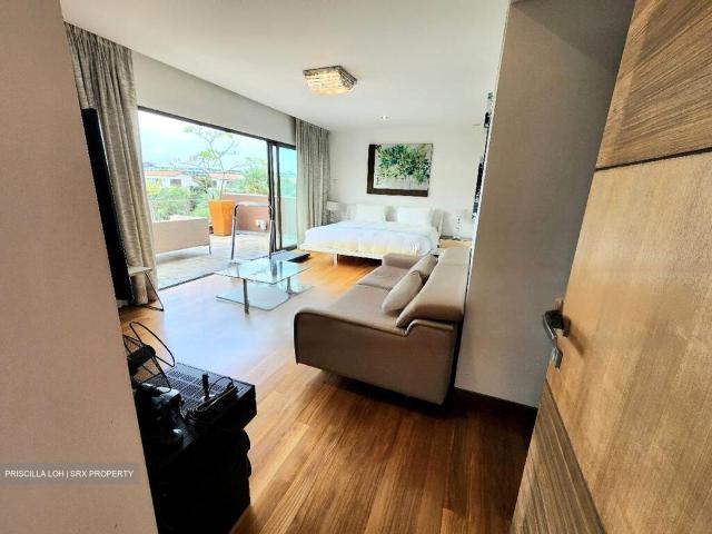 Ocean Drive D4, Detached