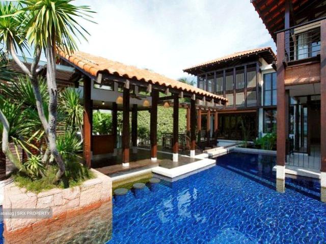 Ocean Drive D4, Detached