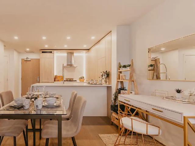 OCEAN + MOUNTAIN VIEW | Furnished 1 Bed & 1 Bath & 2 Parking | DT White Rock!