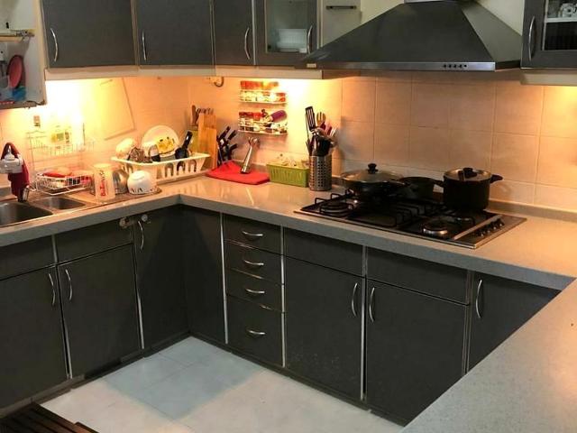Ocean Park D15, Condominium