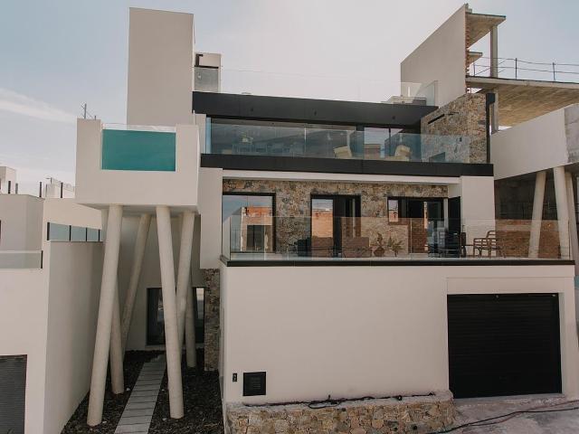 Oceanic es un complejo de villas de lujo, que se encuentra e. 150m² Rojales