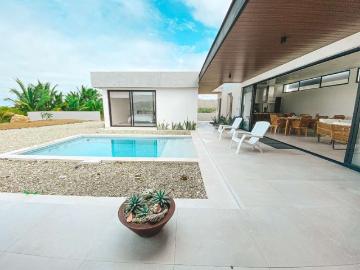 Oceanside Custom: Lujosa Casa en Venta de 2 habitaciones cerca al mar en Puerto Cayo, Ecuador