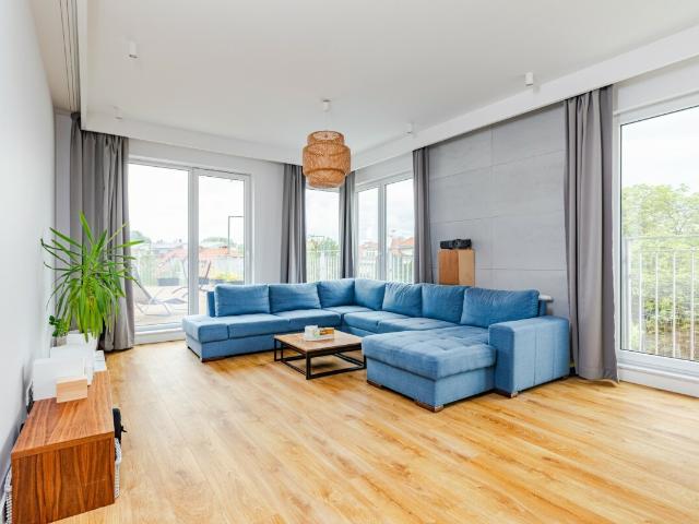 Ochota | 3 sypialnie | taras 80 m2 | 2 x garaż