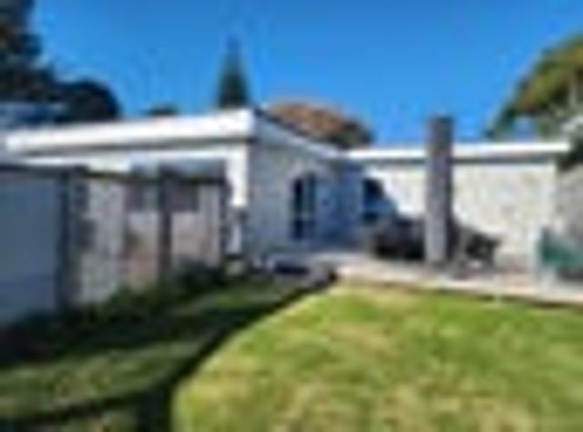 Oakura, 3 bedrooms, $600 pw
