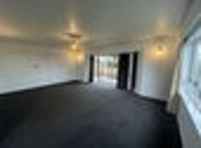Oakura, 3 bedrooms, $700 pw