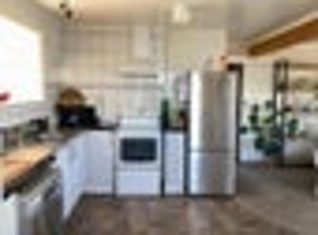 Oakura, 3 bedrooms, $700 pw