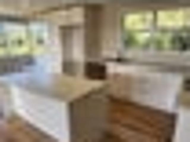 Oakura, 4 bedrooms, $700 pw