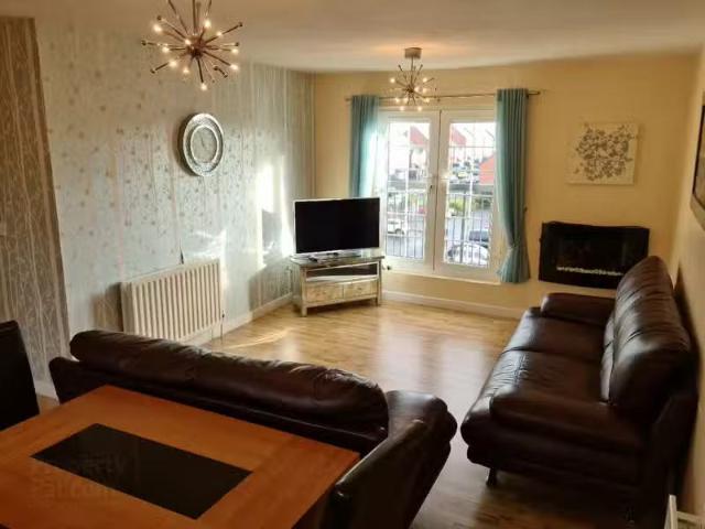Oak Villa, 14 Sliabh Dubh View