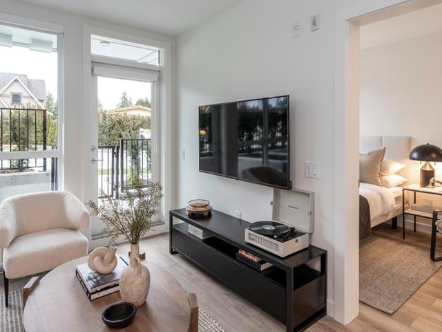 Oakhill Rentals 1 Bedroom Apartment for Rent at 291 Queens Ave, Oakville, ON L6H 7W7 College Park