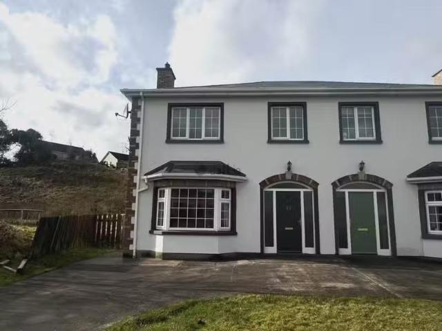 Oaklands Grove, Scotshouse, Clones, Co. Monaghan is for rent