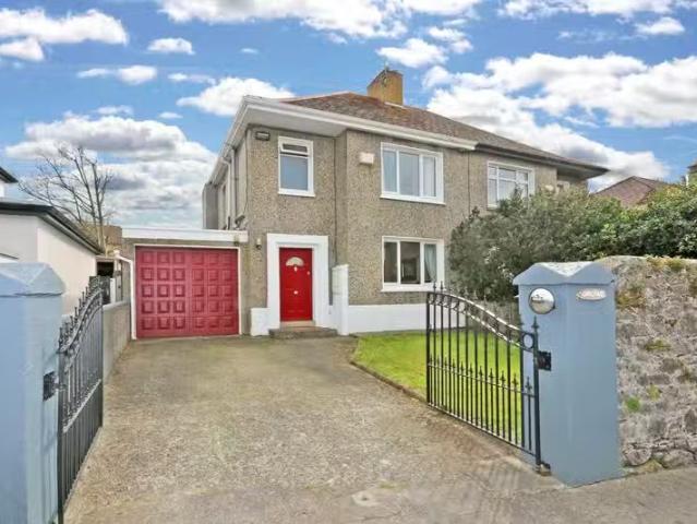 Oaklands, South Circular Road, Co. Limerick, V94AX6W is for sale