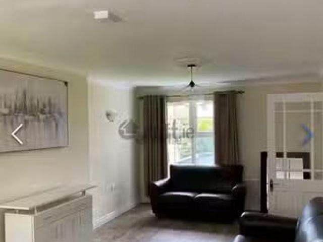 Oaks, Newbridge, Co. Kildare is for rent