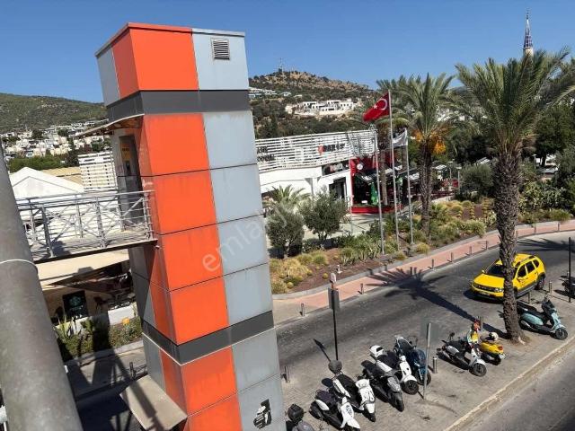 Oasis Avm De Satılık Dükkan