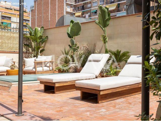Oasis de Lujo Modernista en Passeig de Sant Joan: 200 m2 de Elegancia y Terraza Privada