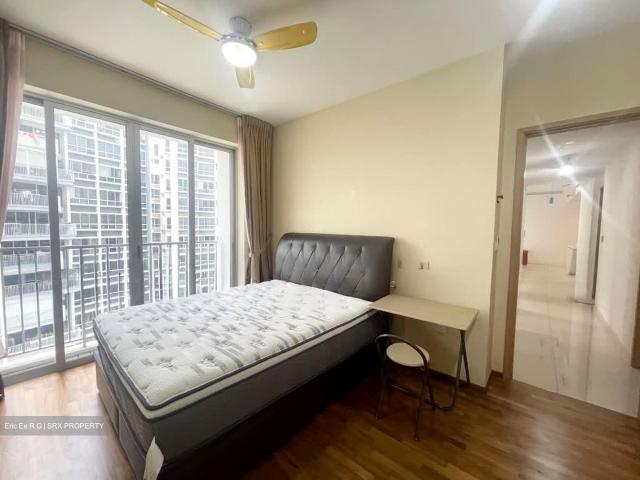 Oasis @ Elias D18, Condominium