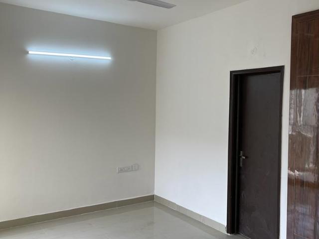 Oasis GrandStand 2 Bedroom 920 Sq. Ft. Apartment in Sector 22d Yamuna Expressway Greater Noida Listing ID: #9554
