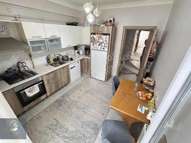 Çobançeşme Site İçi 3+1 Çok Geniş 150m2arakat Ayrı Wc