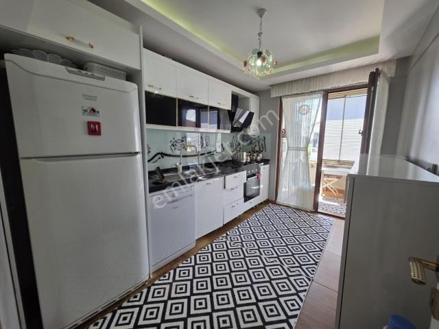 Çobançeşme'de 3+1 135m2 Ebeveyn Banyolu İskanlı Satılık Daire!