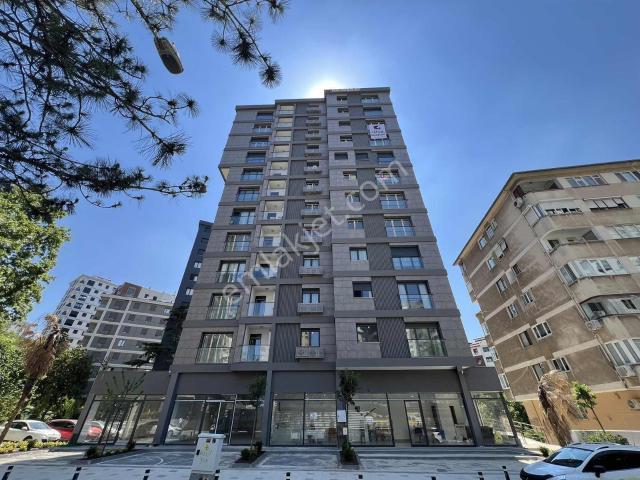 Oben'den Minibüse Ve Marmaraya Yürüme Mesafesinde 2+1 Net 75 M²
