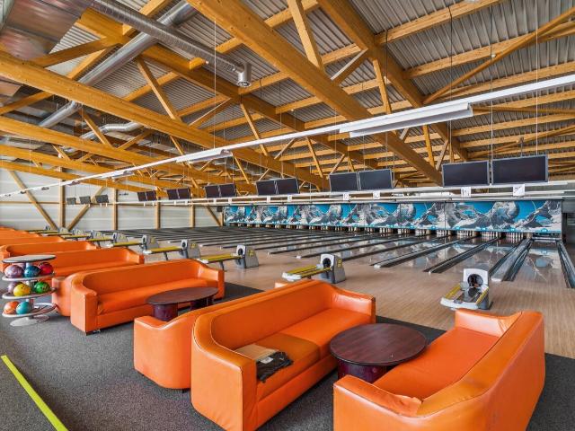 Oberfläche 1867 m² – Höhe 4 m – Modul – Nahe an Komfort