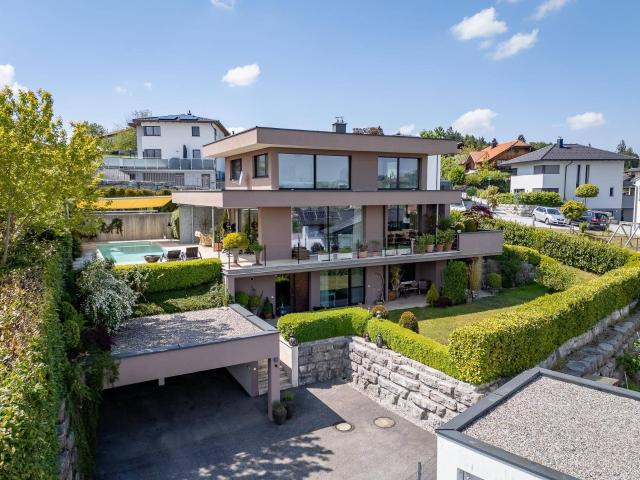 OBERTRUM AM SEE | Design. Pool. Ruhe. Weitblick