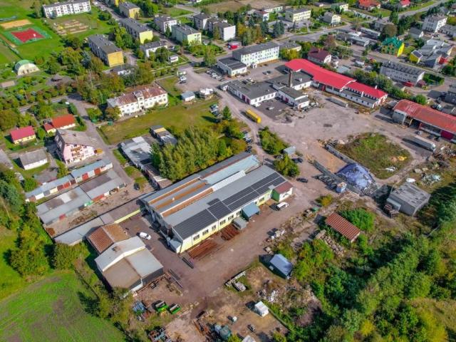 Obiekt komercyjny 2018 m² z pełną infrastrukturą