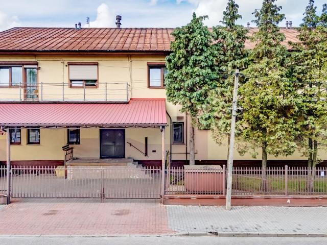 Obiekt usługowy 1440 m² z garażami polecam