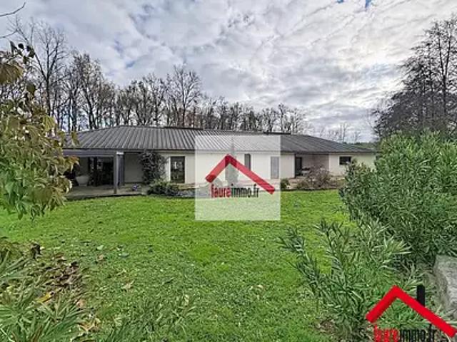 Objat 19130 Achat / Vente maison 8 pièces t8