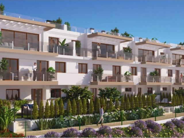Obra nueva: Adosados en La Nucía con vistas panorámicas a las bahías de Benidorm