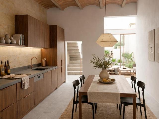 Obra Nueva: Casa con Patio y Encanto Mallorquín en el Corazón de Manacor