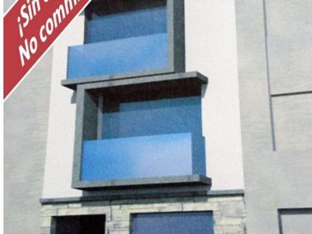 ¡OBRA NUEVA! CASA CON 2 TERRAZAS