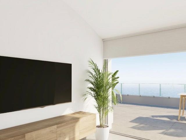 OBRA NUEVA TERMINADA. ATICO FRENTE AL MAR, LISTO PARA ENTRAR A VIVIR !