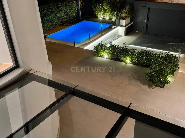 OBRA NUEVA 2025 · Chalet exclusivo en Aravaca — El lujo que se vive, no que se visita