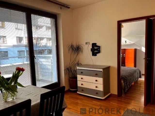 Obrońców Tobruku 63,64 m², Warszawa