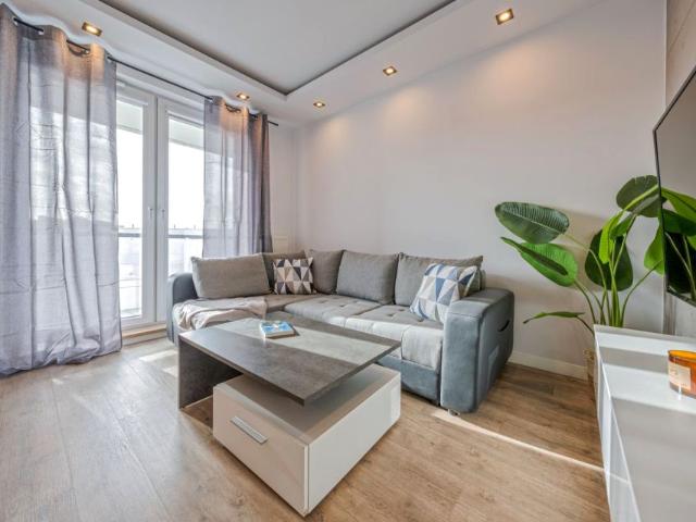Obrońców Wybrzeża 65 m², Gdańsk