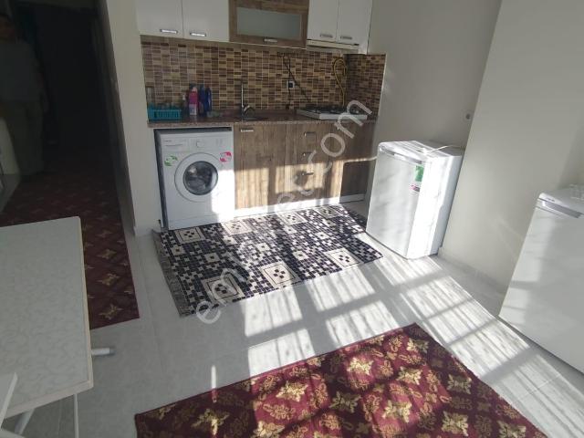 Ögretmen Evi Altında Bahceli Evler Mah 1+1 Kiralık Apart