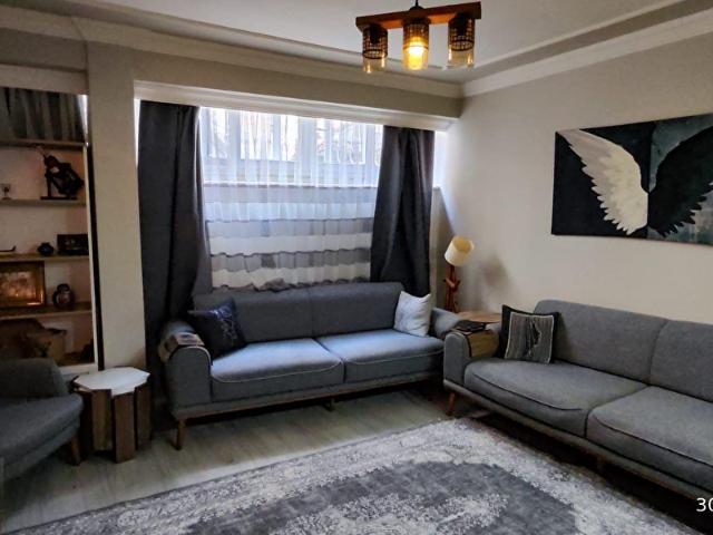OGÜN'DEN GÜZELYALI MERKEZDE FULL YAPILI BAHÇELİ SATILIK DAİRE