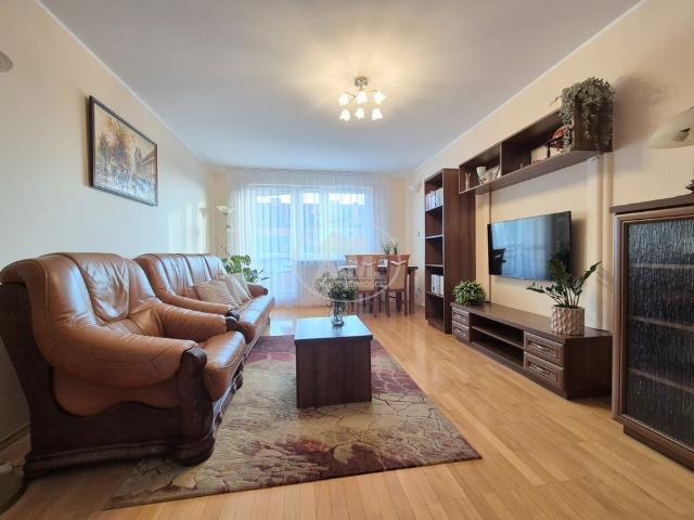 Od zaraz, SUper, Całe umeblowane